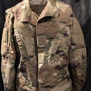 Green and Brown Military Field Jacket with Durable Fabric
